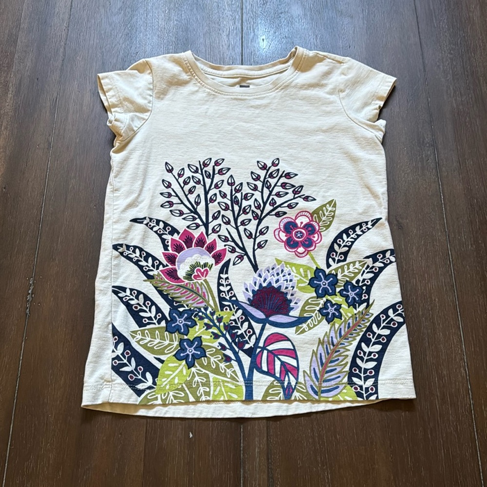 Size 6-7 Tea Collection cotton tee with wild flowers tree nature print